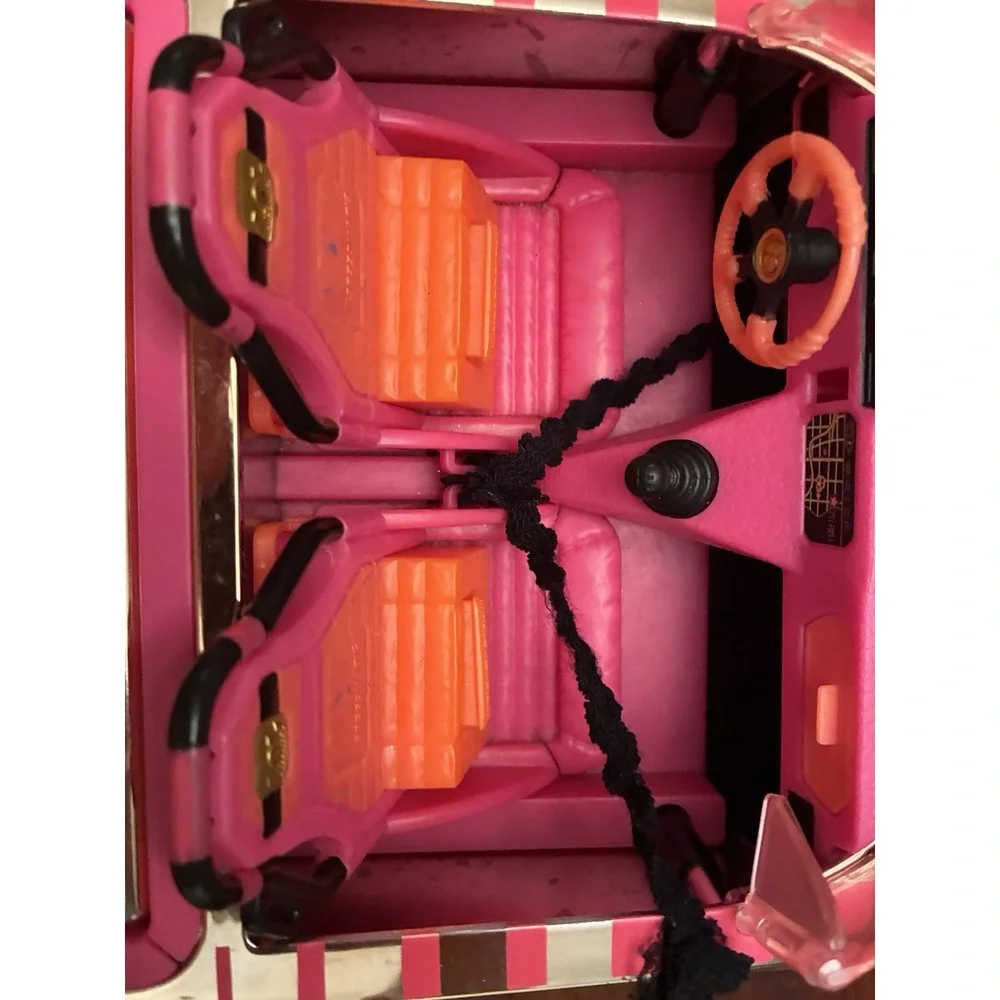LOL Surprise Car-Pool Coupe As Is‎ Play Set